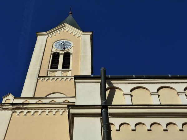 Cost of Church Gutter Installation in Jersey City